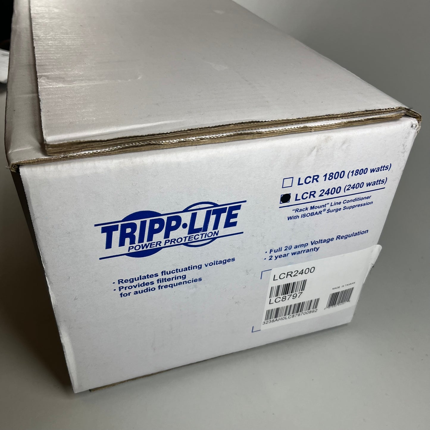 New Tripp Lite Line Conditioner Rack Mount  LCR 2400 2400 Watts