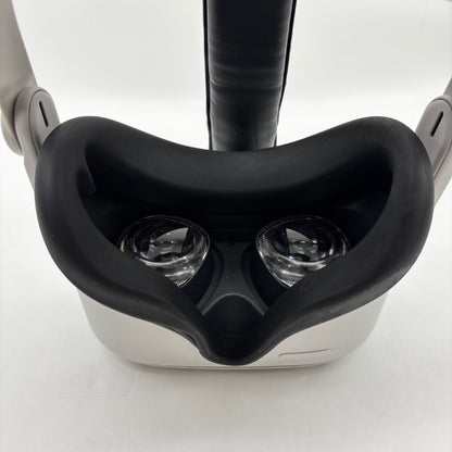 Oculus Quest 2 128GB Standalone All-in-One VR Headset KW49CM