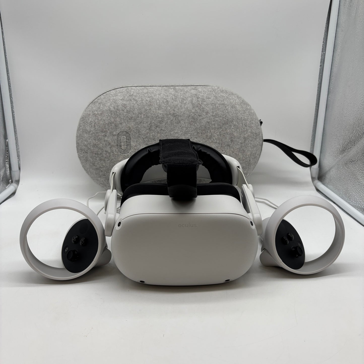 Oculus Quest 2 128GB Standalone All-in-One VR Headset KW49CM