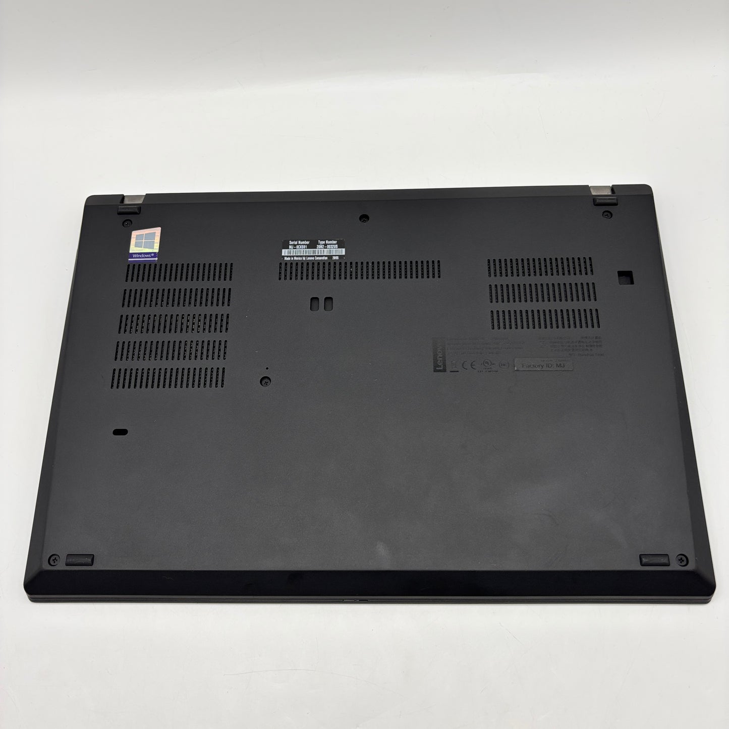 Lenovo ThinkPad T490 20N20032US 14" i5-8265U 1.8GHz 16GB RAM 256GB SSD