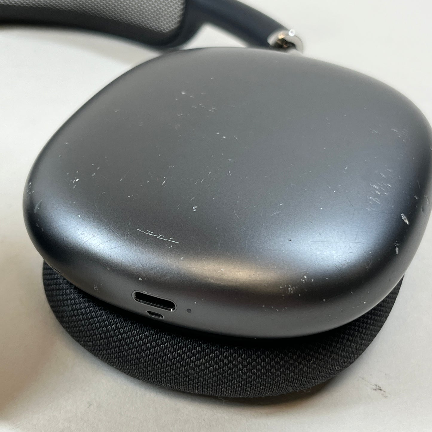 Broken Apple AirPods Max Wireless Over-Ear Headphones A2096