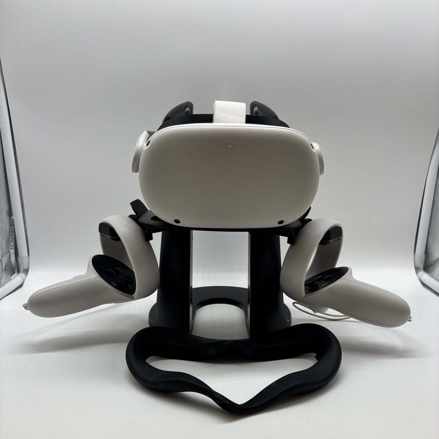 Meta Quest 2 64GB Standalone All-in-One VR Headset KW49CM - Smoke Smell