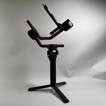 DJI RS3 Pro  3-Axis Gimbal Stabilizer CP.RN.00000219.01