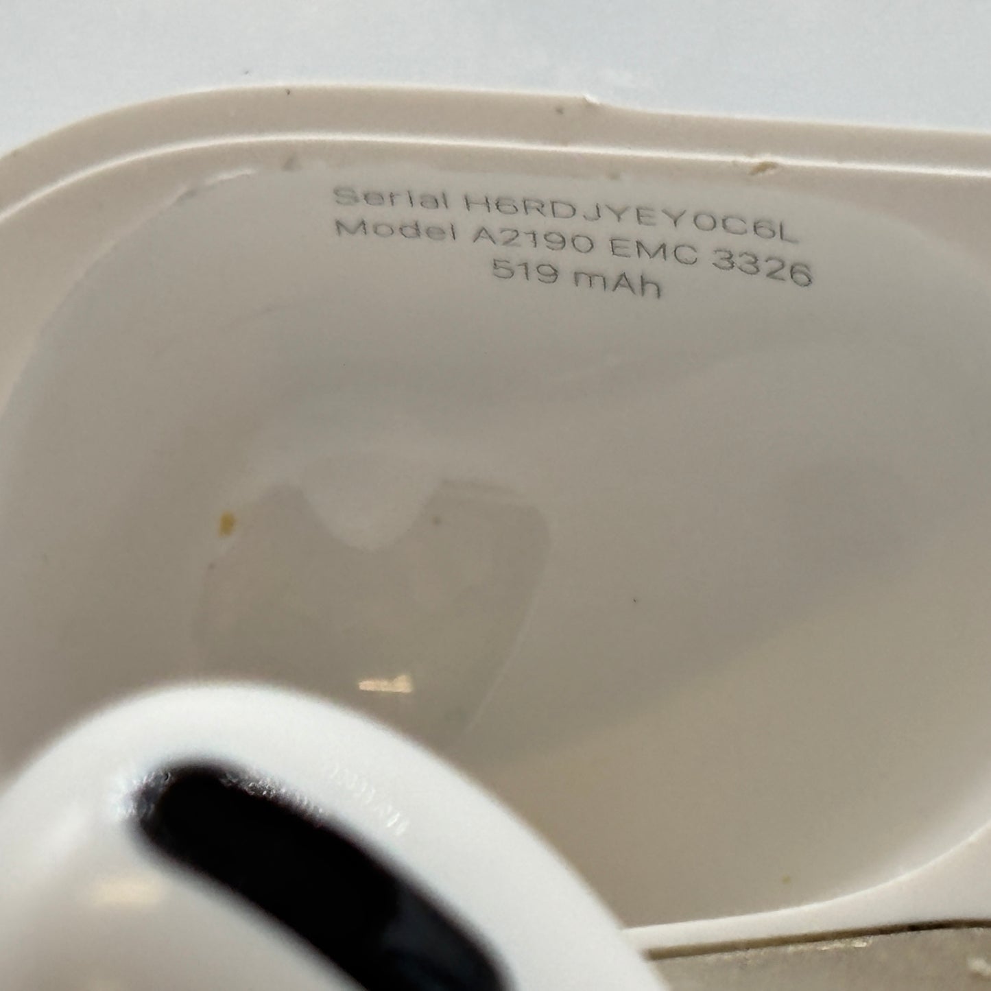 Apple AirPods Pro 1st Gen with Charging Case A2084 A2083 A2190