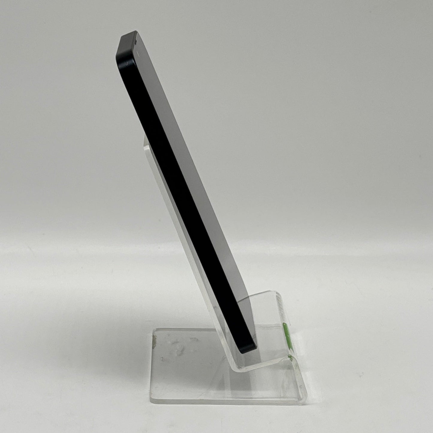 Unlocked Apple iPhone 14 128GB Midnight MPUA3LL/A