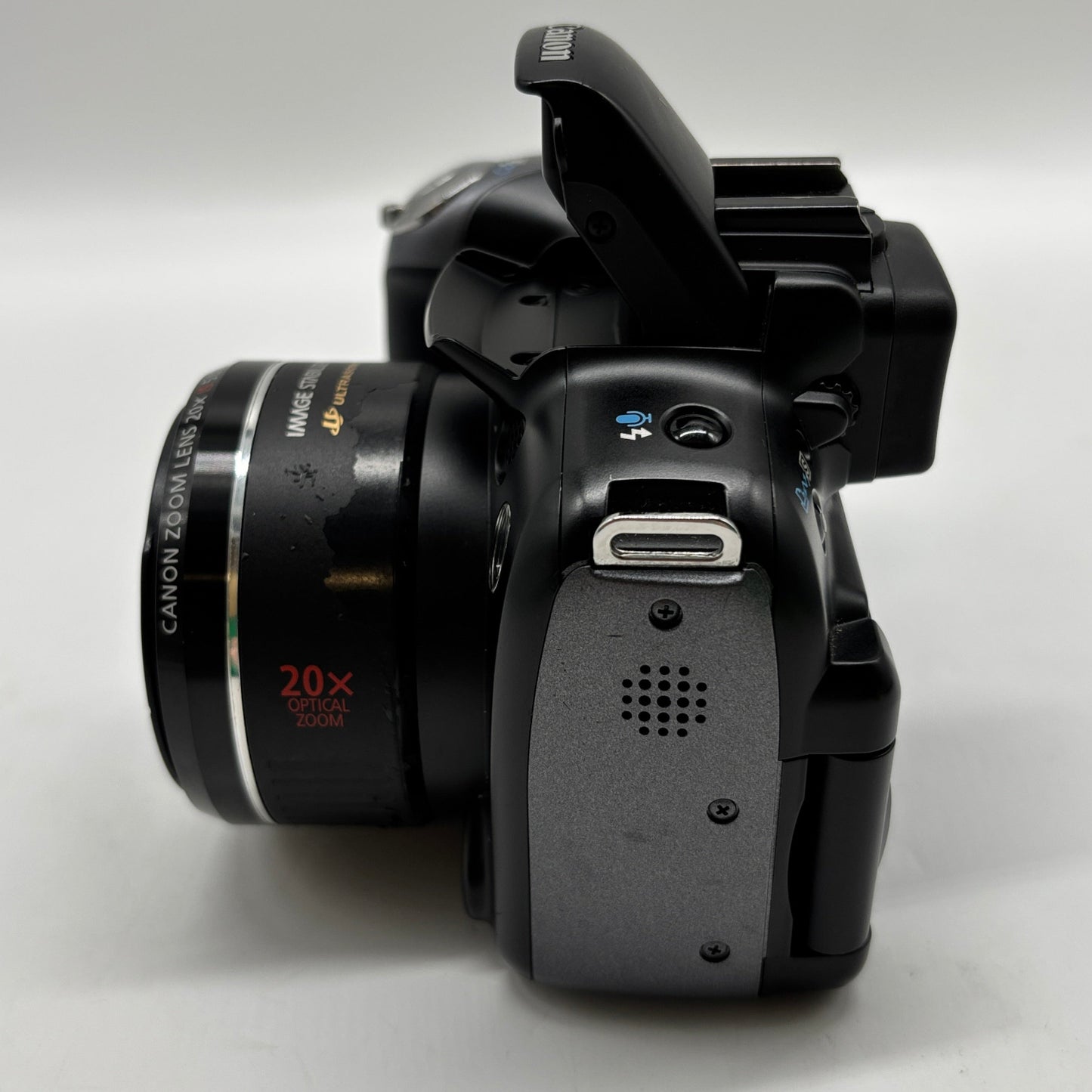 Canon PowerShot SX10IS 10.0MP Digital Camera