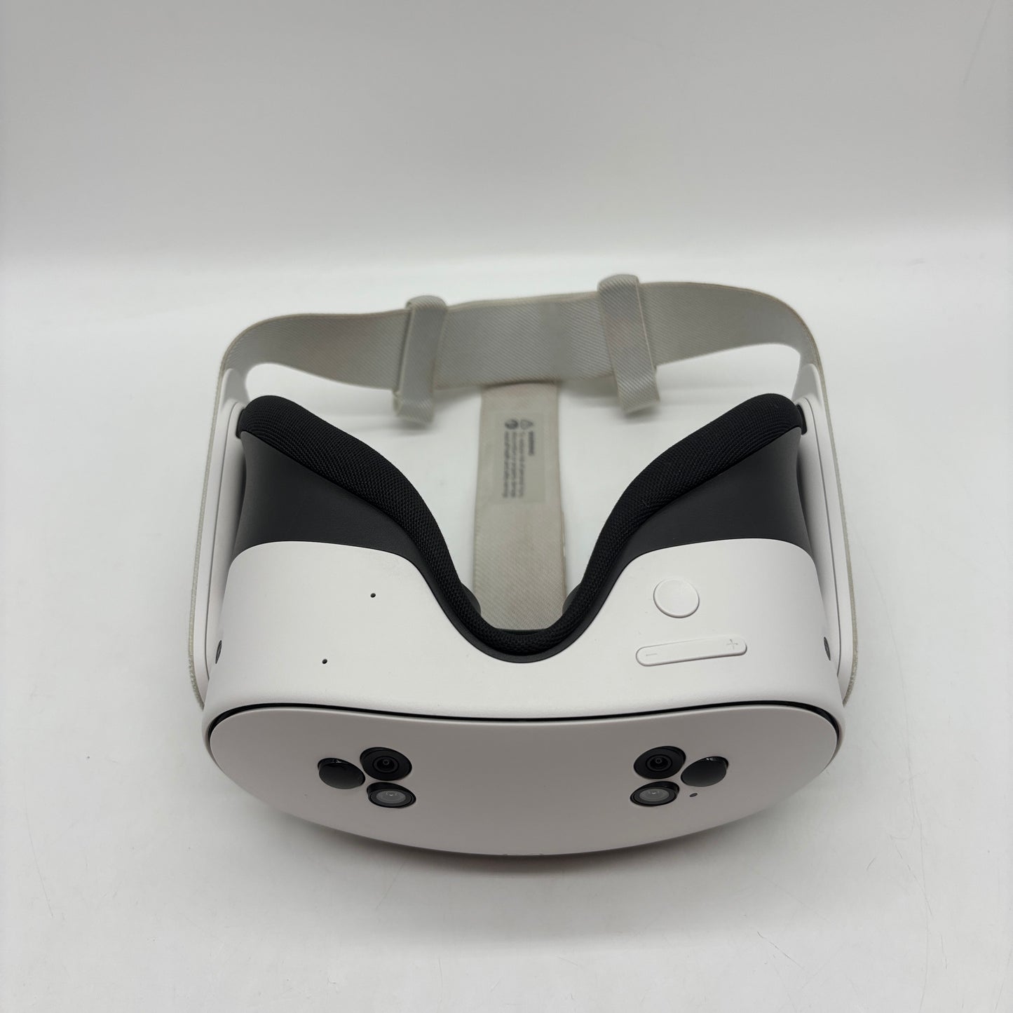 Meta Quest 3S 128GB Standalone All-in-One VR Headset P97