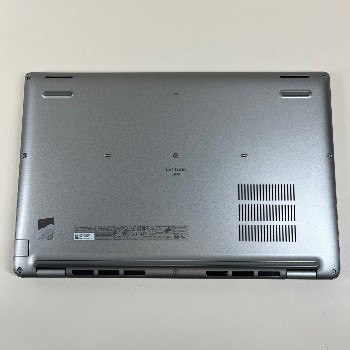 Dell Latitude 5450 P165G 14" Core Ultra 5 135U 2.1GHz 32GB RAM 256GB SSD