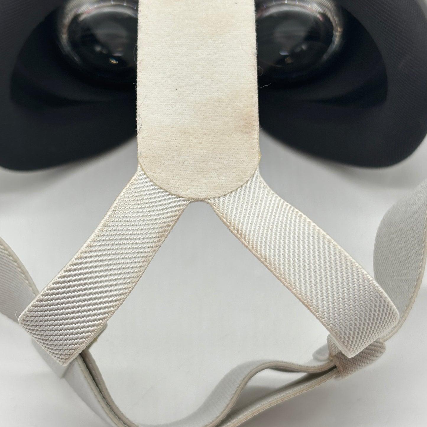 Meta Quest 3S 128GB Standalone All-in-One VR Headset P97