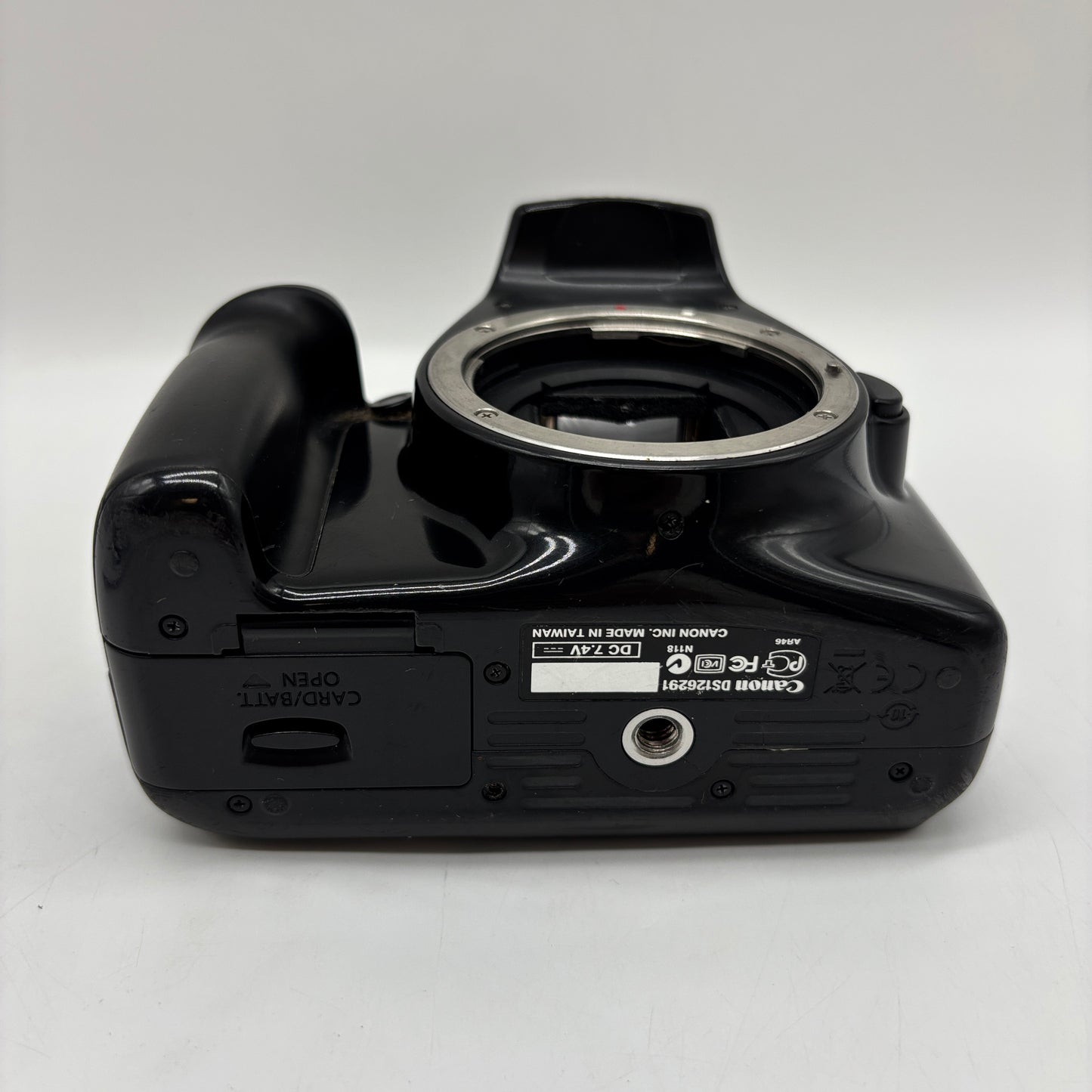 Canon EOS Rebel T3 12.2MP Digital SLR DSLR Camera Body Only