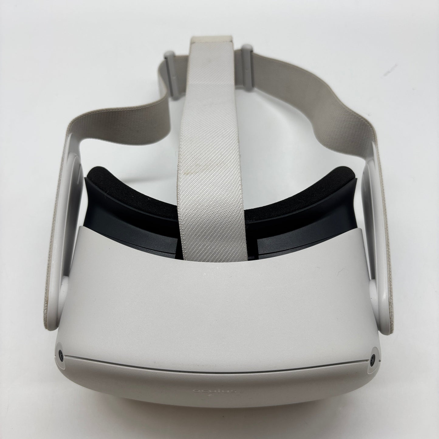 Meta Quest 2 64GB Standalone All-in-One VR Headset KW49CM - Smoke Smell