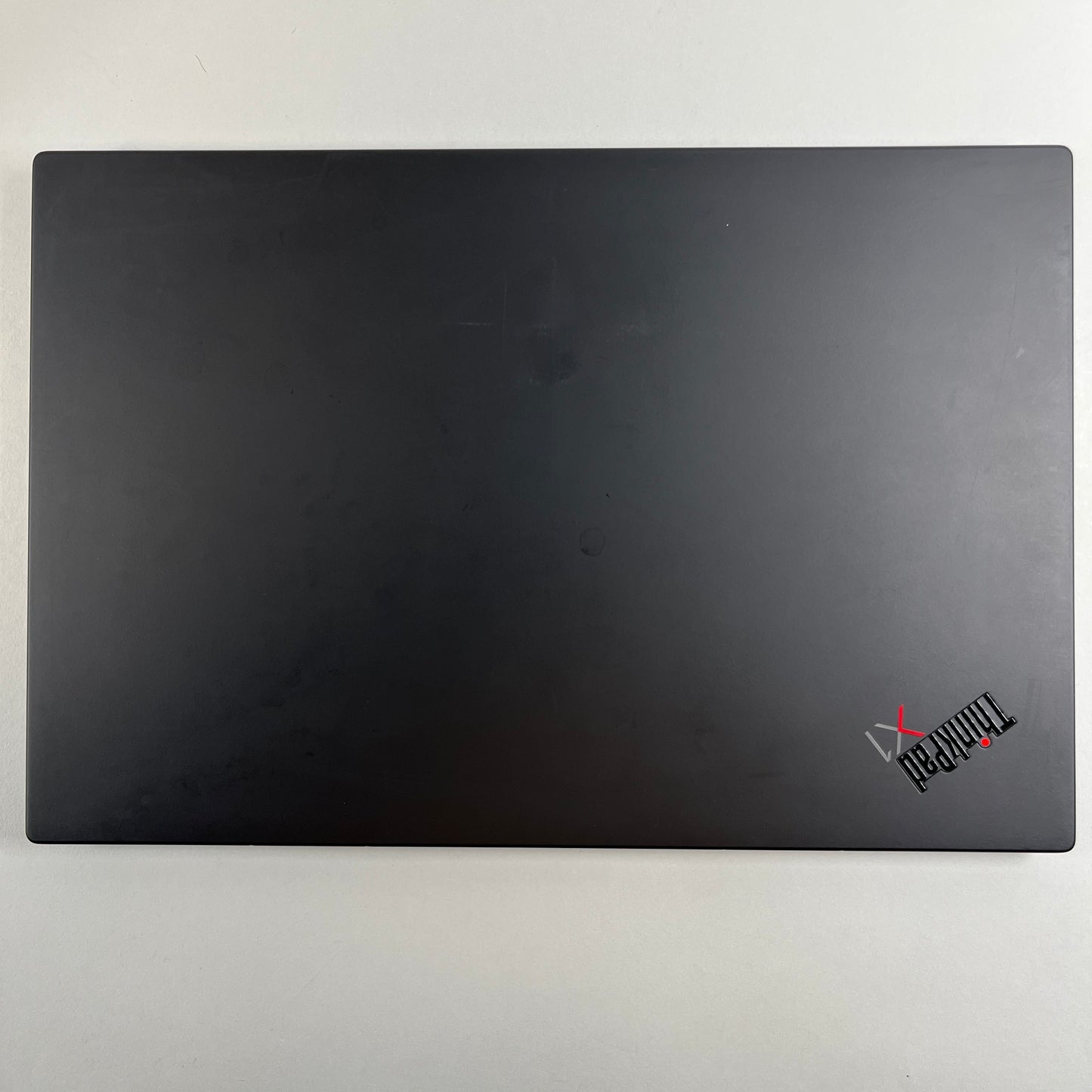 Lenovo ThinkPad x1 Carbon Gen 8  14" i7-10610U 1.8GHz 16GB RAM 512GB SSD READ