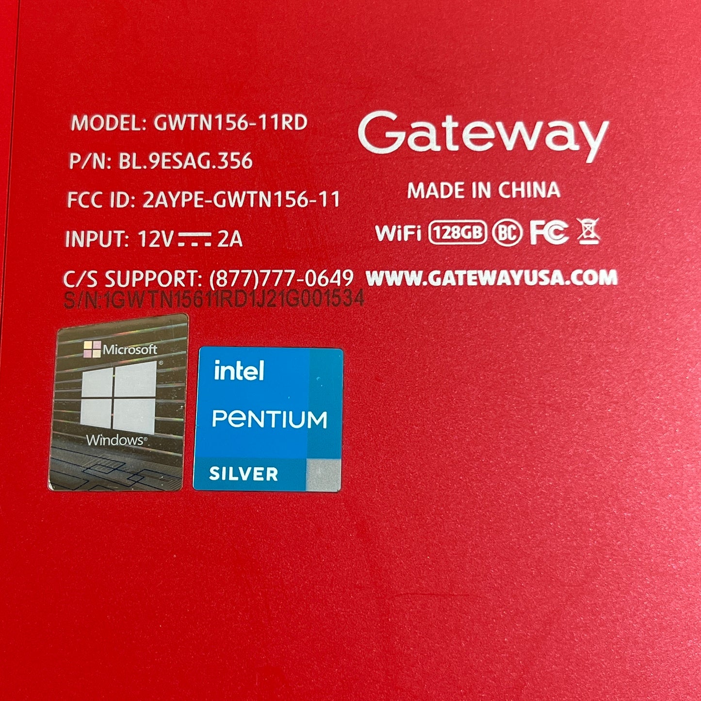 Gateway Ultra Slim Notebook GWTN156-11RD 15.6" Intel Pentium Silver N5030 1.1GHz 4GB RAM 128GB SSD