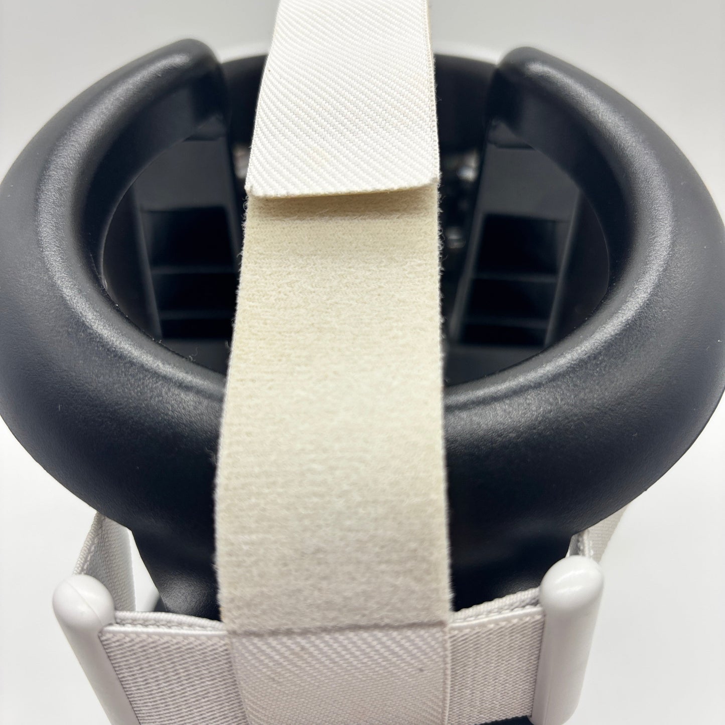 Meta Quest 2 128GB Standalone All-in-One VR Headset KW49CM