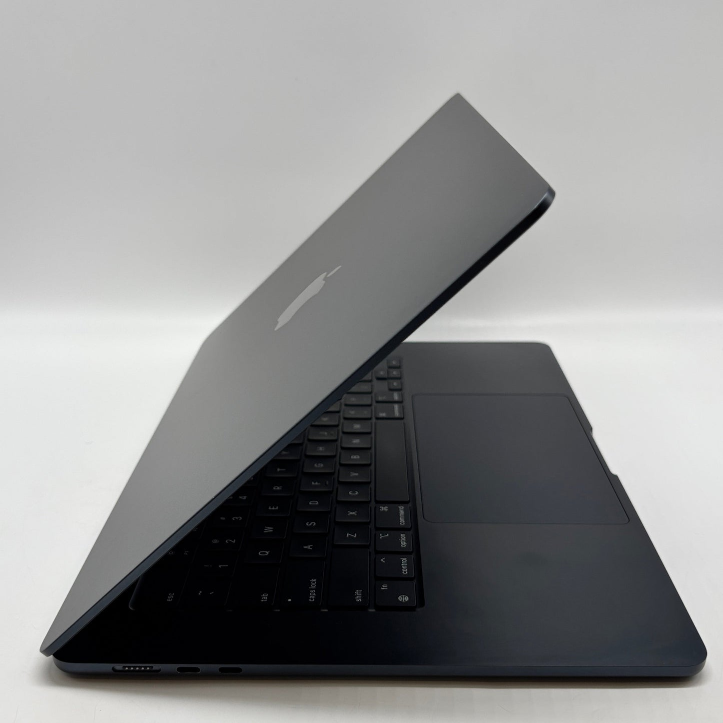 2024 Apple MacBook Air 15" M3 10C GPU 4.0GHz 16GB RAM 512GB SSD A3114