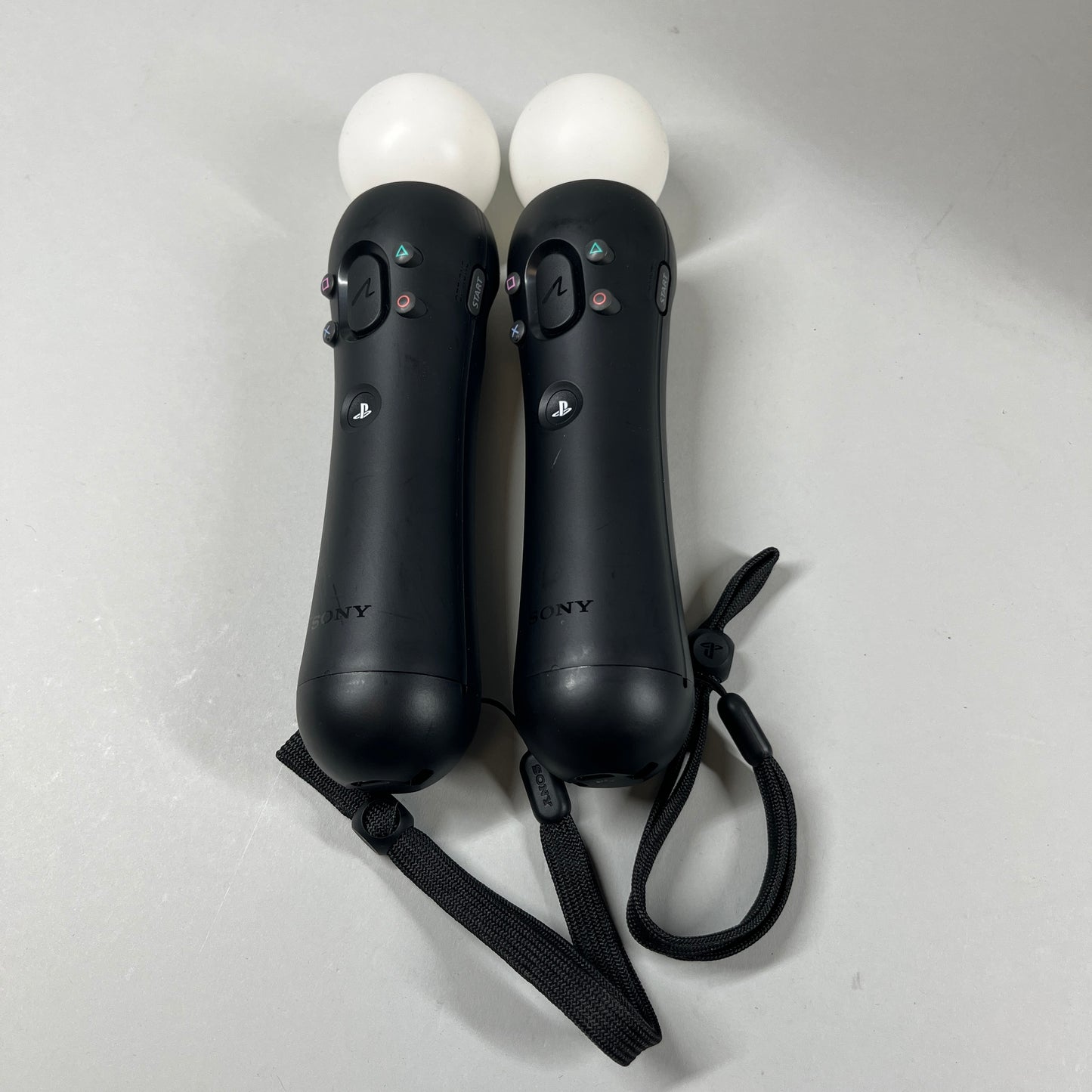 Sony Playstation 4 PS4 Virtual Reality VR Headset White CUH-ZVR1 Bundle