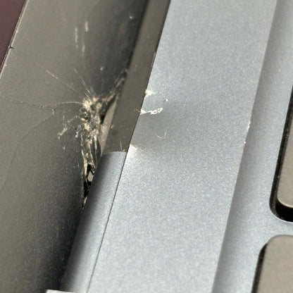 2022 Apple MacBook Air 13.6" M2 8 Core 3.5GHz 8GB RAM 256GB SSD - Read