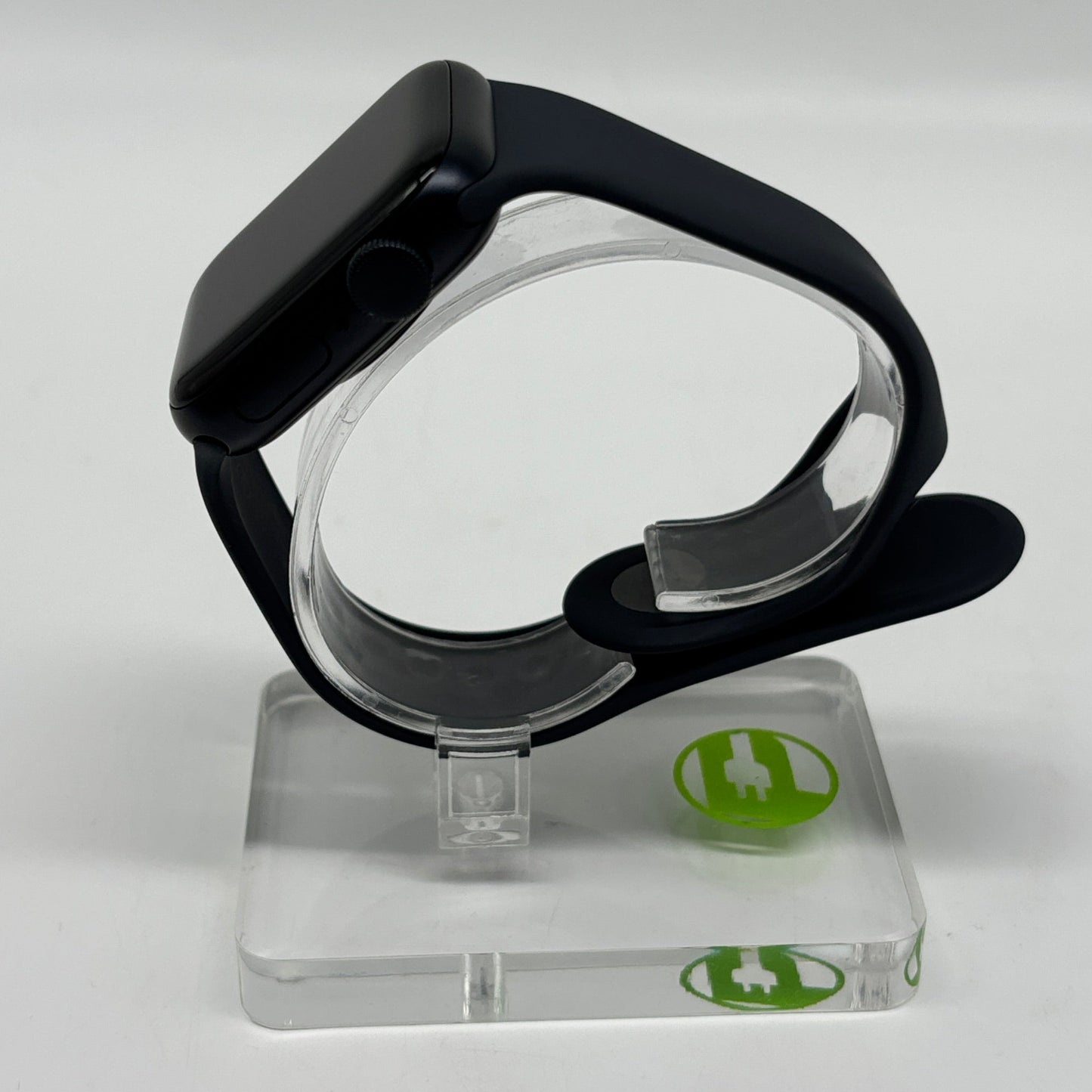 GPS Only Apple Watch SE 3rd Gen 40MM Aluminum Midnight Sport Band MEH94LW/A