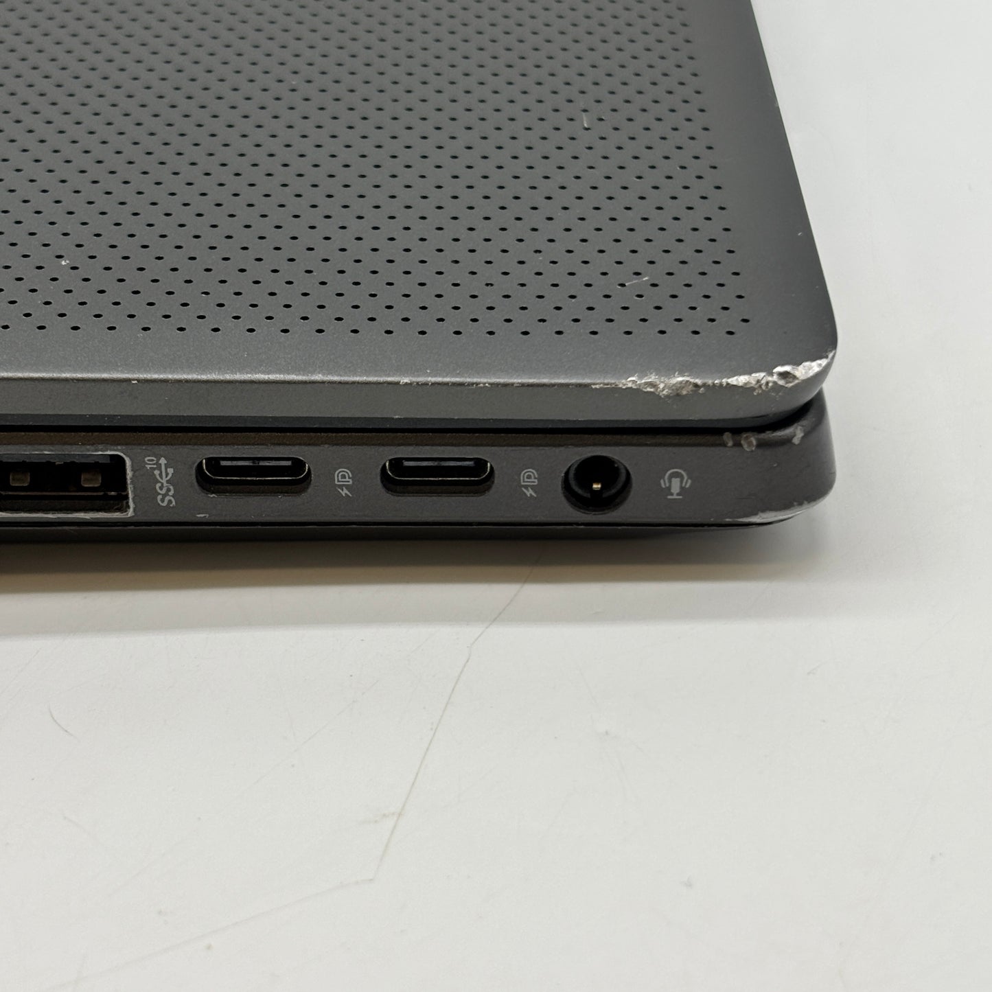 Asus ROG Zephyrus G15 15.6" AMD Ryzen 9 6900HS 3.3GHz 40GB RAM 4TB SSD RTX 3060