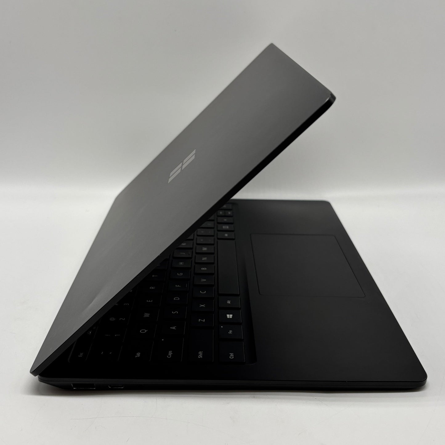 Microsoft Surface Laptop 4 1950 13.5" i7-1185G7 3.0GHz 16GB RAM 512GB SSD